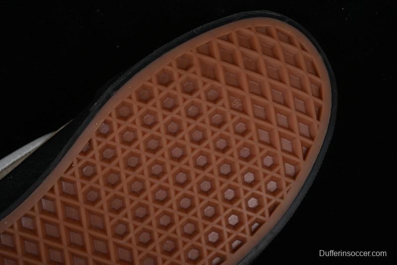 Vans Classics Knu Skool Retro Chunky Tongue Skate Shoes in Black/Brown - VN000CP6BXC