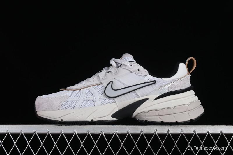 Nike Runtekk V2K Retro Low-Top Running Shoes with Cushlon Midsole and Distressed Effect - FN6703-002