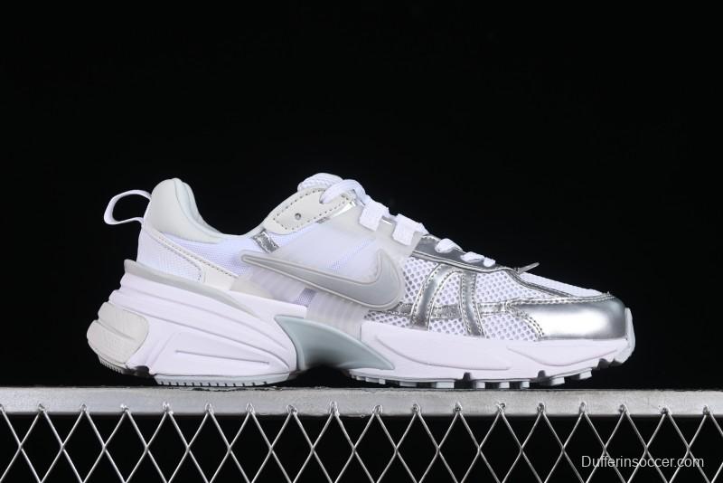 Nike Runtekk V2K Retro Low-Top Running Shoes with Cushlon Midsole and Distressed Effect - FD0736-104