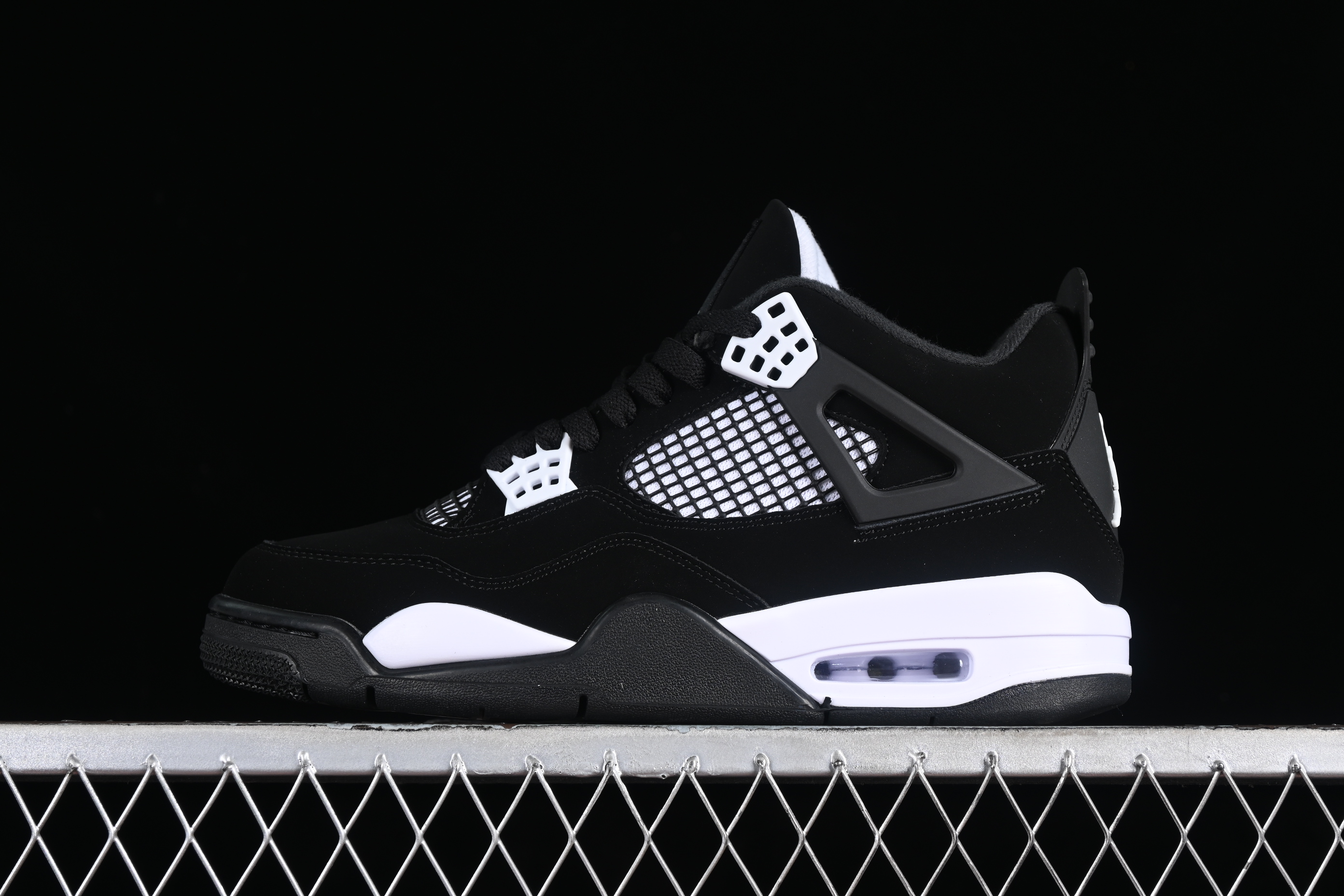 Nike Air Jordan 4 Retro "White Thunder" Basketball Shoes - FQ8138-001
