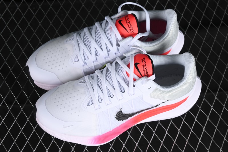 Nike Zoom Winflo 8 Breathable Mesh Running Shoes with Forefoot and Heel Zoom Air Cushion - CW3419-100