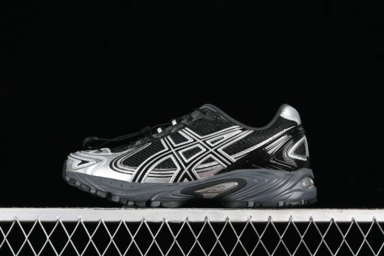 Asics Gel-Kahana Tr V4 Running Shoes with FF BLAST PLUS Cushioning Technology - 1203A585-100
