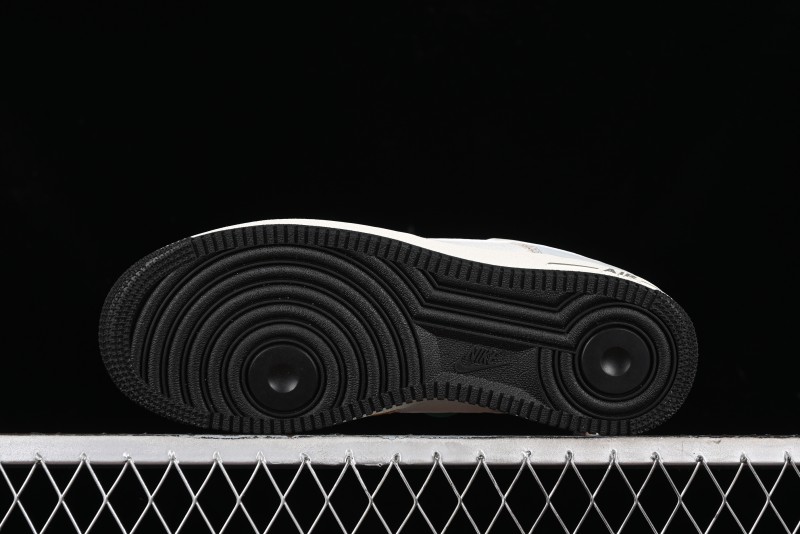Nike Air Force 1 '07 Low Casual Sneakers with Full-Length Air Cushion - FZ6684-001