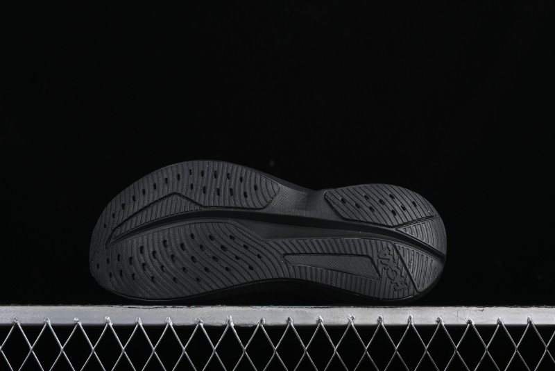 HOKA ONE ONE MACH 6 Flagship Racing Shoes with Carbon Plate Technology and Asymmetric Design - 114791 BLACK