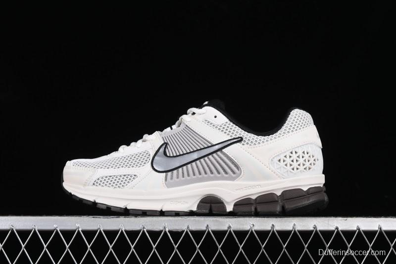 Nike Zoom Vomero 5 SP Retro Casual Running Shoes with EVA Midsole Cushion - FJ2028-001