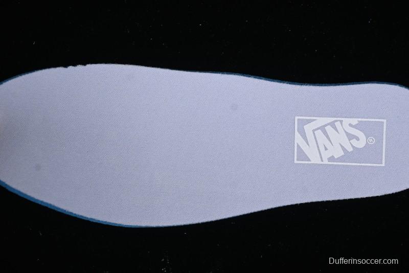 Vans Hylane Series Retro Sneakers with Iconic Side Stripes - VN000D1J689