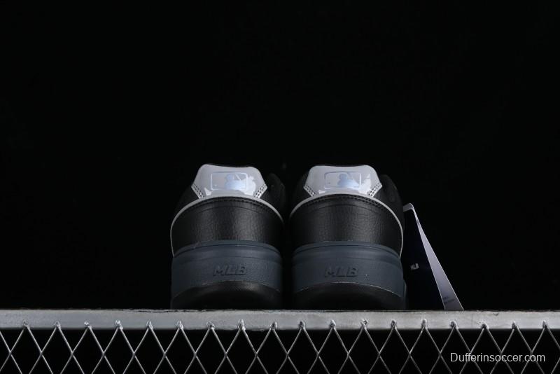 New York Yankees MLB Chunky Liner Basic Height Increasing Casual Sneakers - 3ASXCLB3N50BKL