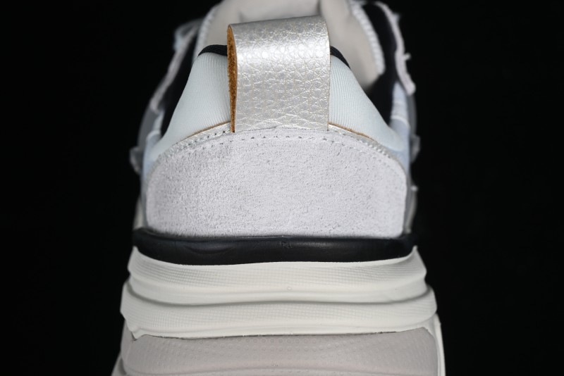 Nike Runtekk Run Retro Low-Top Running Shoes with Cushlon Midsole and Anti-Slip Design - FN6703-002