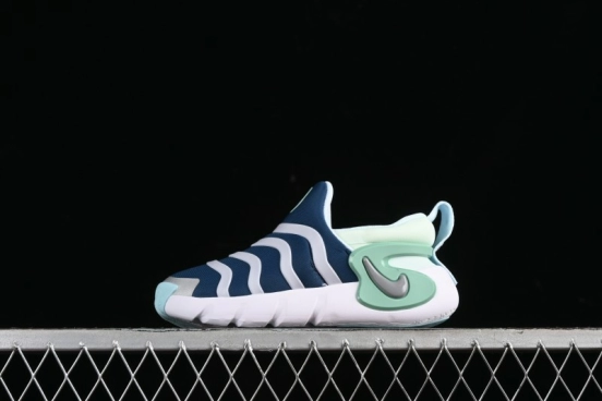 Nike Dynamo Go Flyease Easy-On Kids' Shoes - DV0546-400