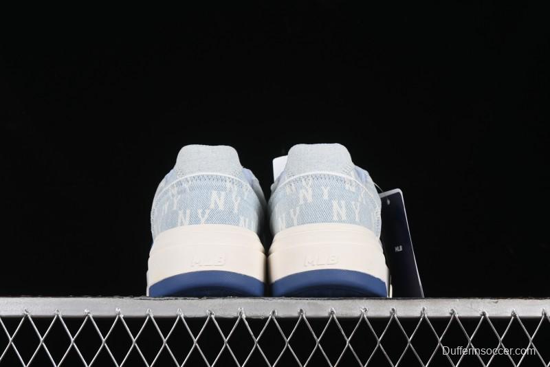 New York Yankees MLB Bigball Chunky Embo Monogram Platform Sandals - 3ASXCDC4N50SBS