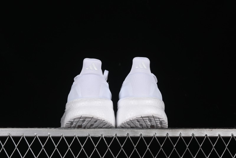 Adidas Ultraboost 5X Casual Running Shoes with Boost Cushioning - JH7245