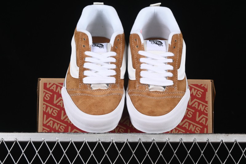 Vans Classics Knu Skool Retro Sneakers with Enlarged Toe and Thickened Trim - VN000CS0BR0
