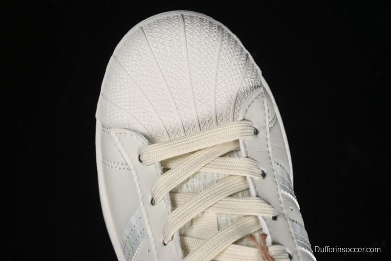 Adidas Superstar HQ6668 Casual Sneakers with Shell Toe Design