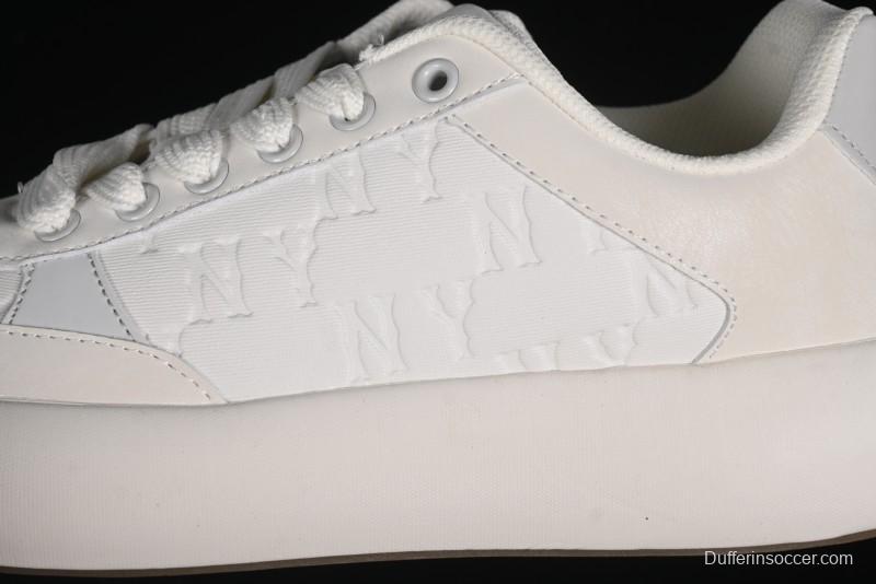 MLB Chunky Classic Base New York Yankees Lightweight Platform Casual Sneakers - 3ASXBMN4N50GRL