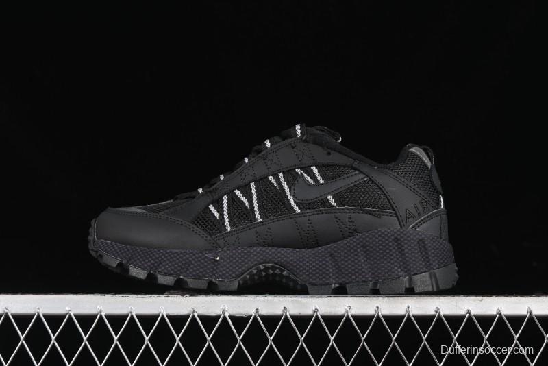 Nike Air Humara Retro Trail Running Shoes with 1990s Outdoor Style - 924464-001