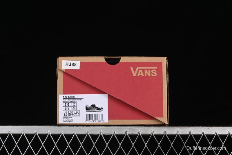 Vans Classics Knu Skool Retro Skate Shoes with Enlarged Toe and Thickened Tongue - VN000CZWBHJ