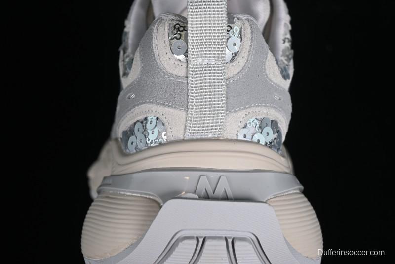 GG-CC Casual Running Shoes with Irregular Design - G24U9893B