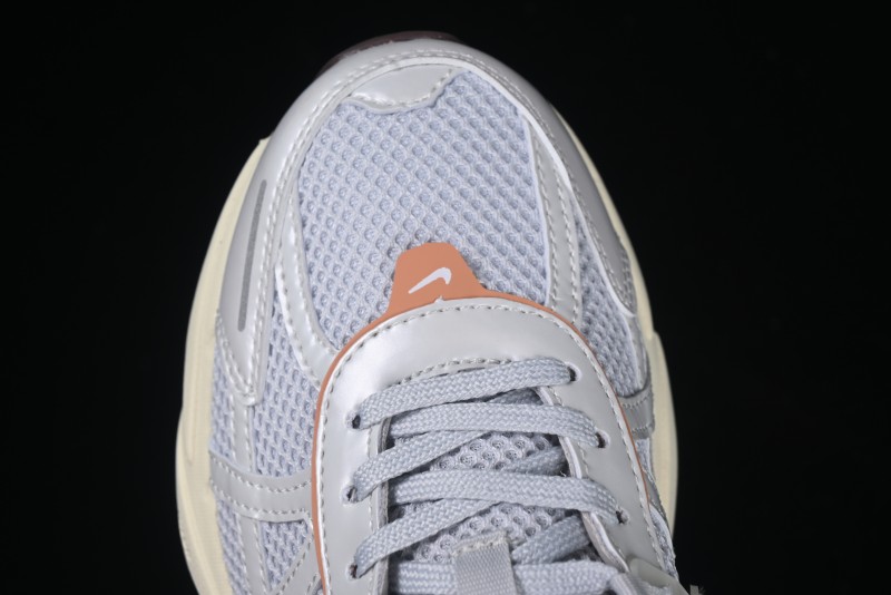 Nike Runtekk V2K Retro Low-Top Running Shoes with Cushlon Foam Midsole - FD0736-202