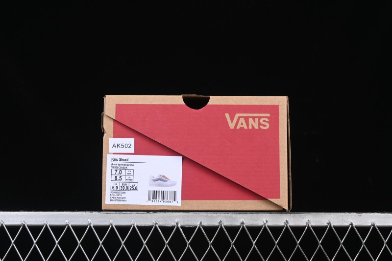 Vans Knu Skool Low-Top Retro Casual Vulcanized Sneakers - VN000CS00DX