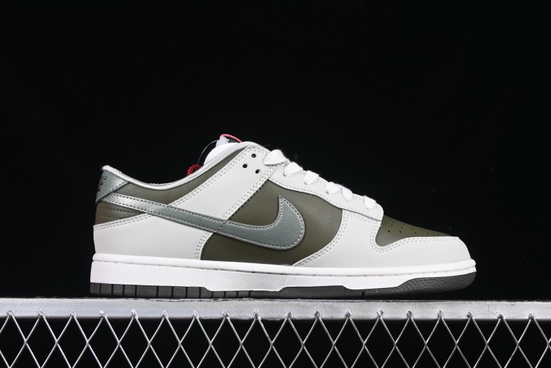 Nike SB Dunk Low Year Of Snake Limited Edition Low-Top Skateboarding Shoes - HV5980-231