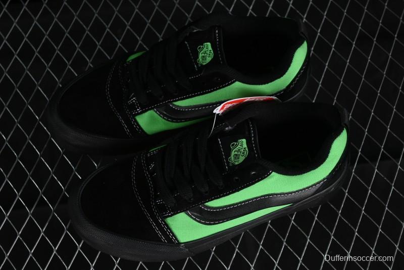 Vans Classics Knu Skool Retro Sneakers with Thickened Tongue and Enlarged Toe - VN0009QCSWE