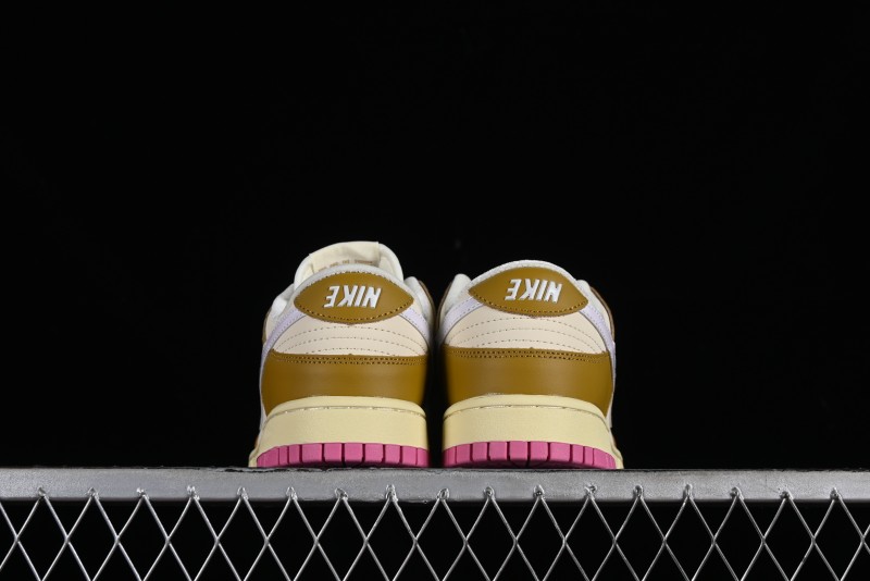 Nike Dunk Low "Just Do It" SB Low-Top Casual Skate Shoes in Coconut Milk and Pink - FD8683-700
