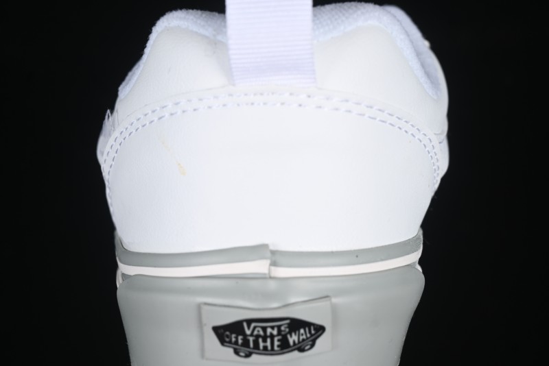 Vans Knu Skool Low-Top Retro Chunky Sneakers - VN0009QCBUH