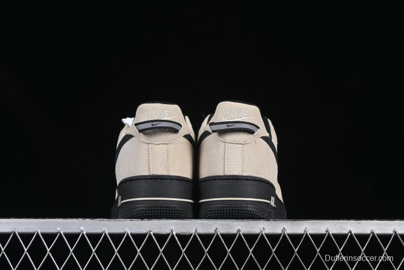 Nike Air Force 1'07 Low Casual Sneakers with Full-Length Air Cushion - HV6526-200