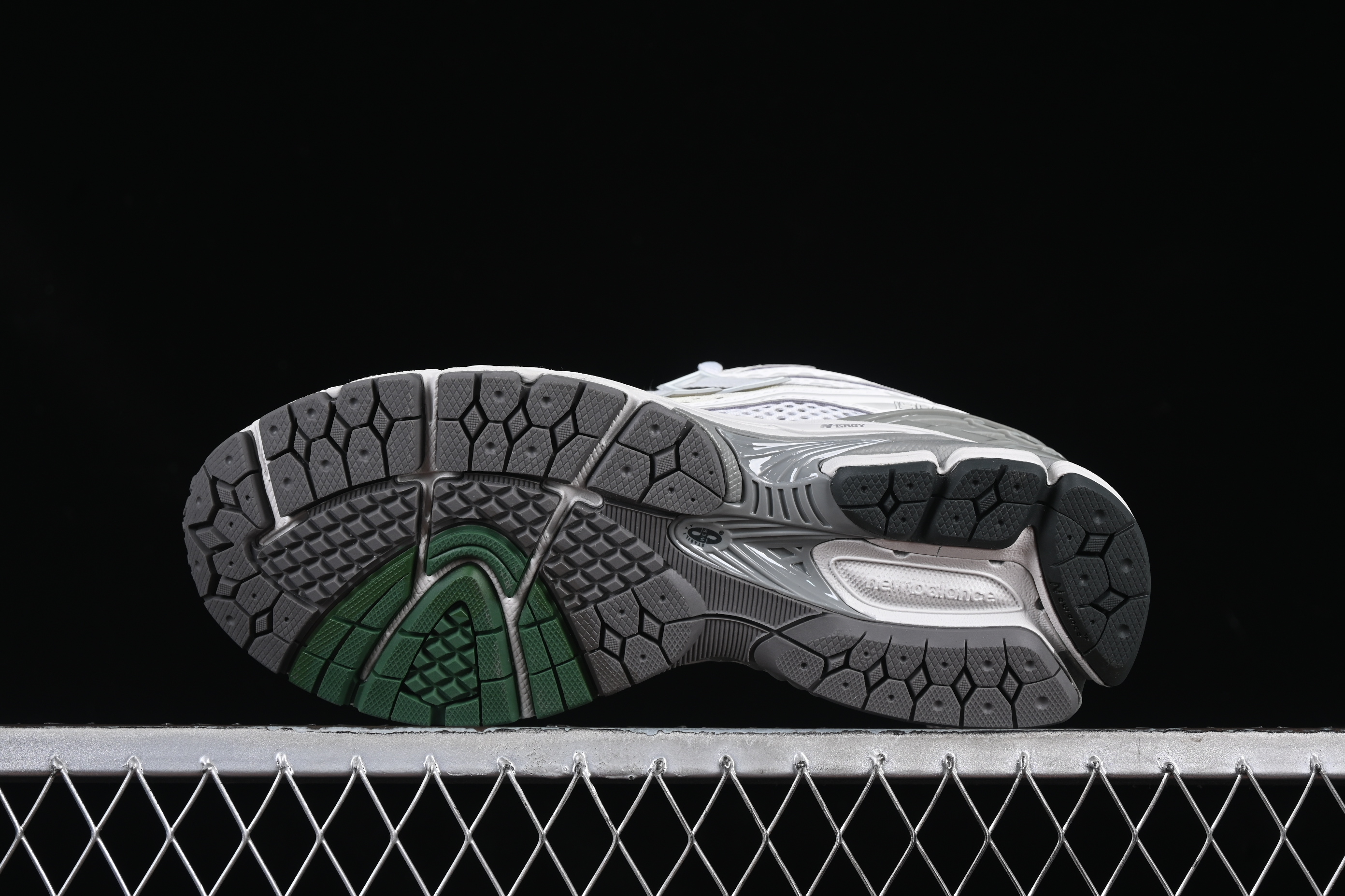New Balance 1906 Series Retro Dad Style Casual Running Shoes - M1906RGP