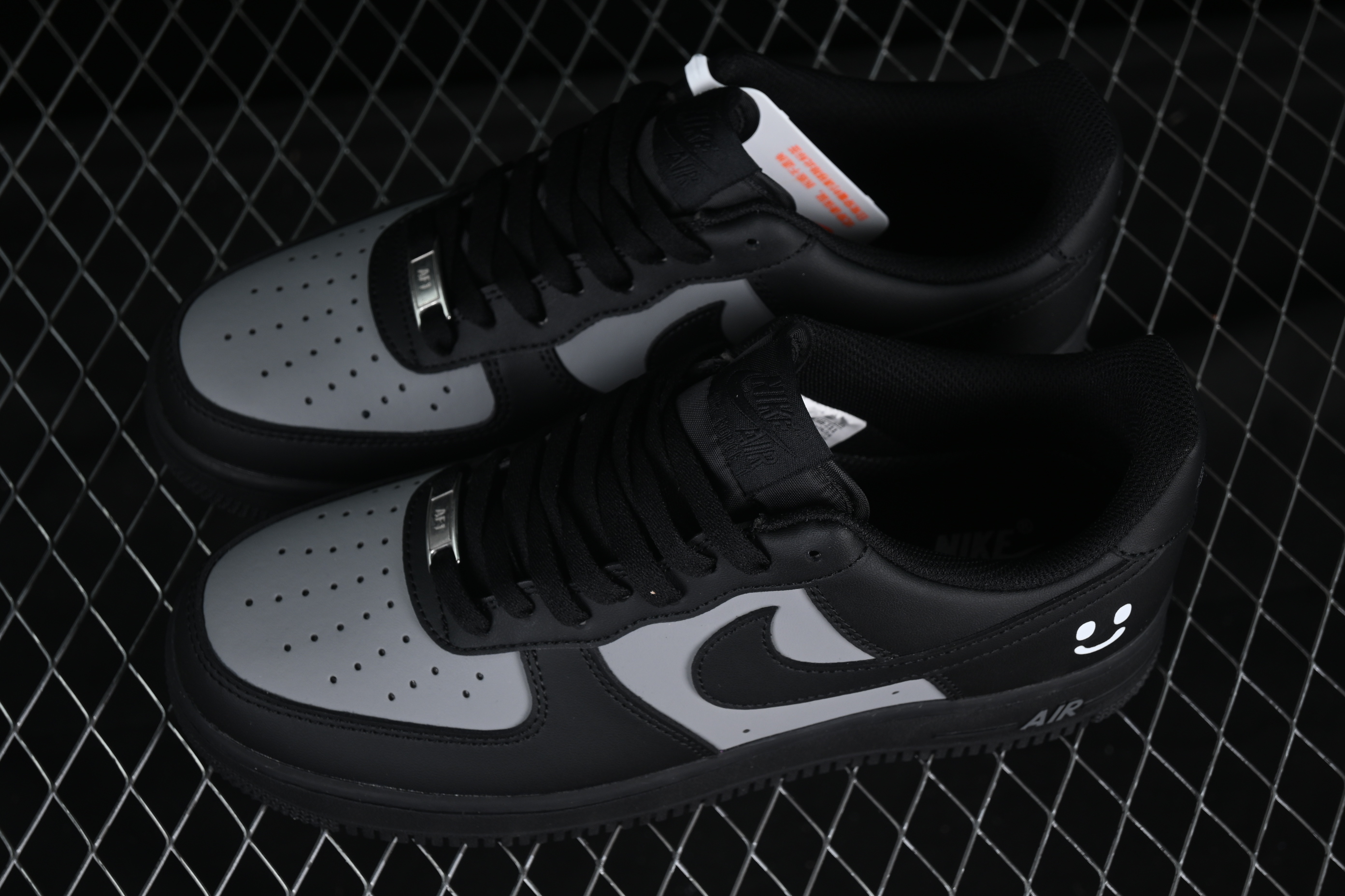Nike Air Force 1'07 Low Custom Casual Sneakers with Full-Length Air Cushion - CW2288-111
