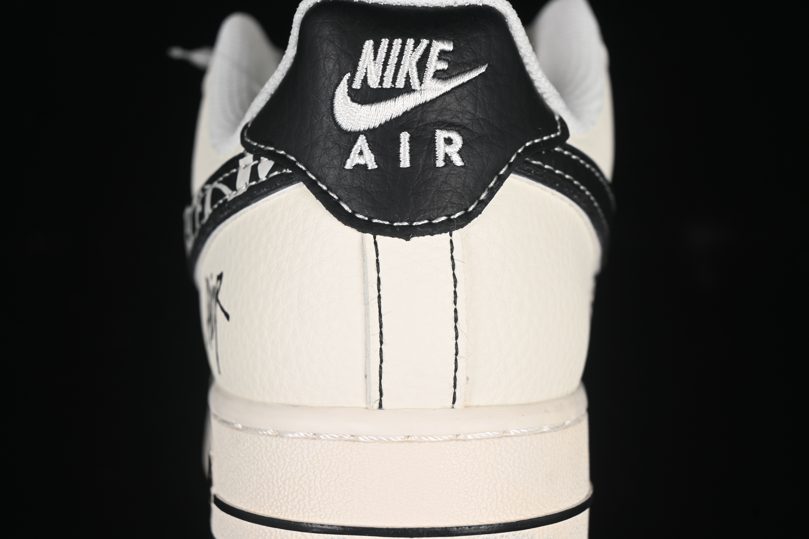 Nike Air Force 1 '07 Low Dior Collaboration Two-Tone Dior Swoosh Casual Sneakers - XS1958-544
