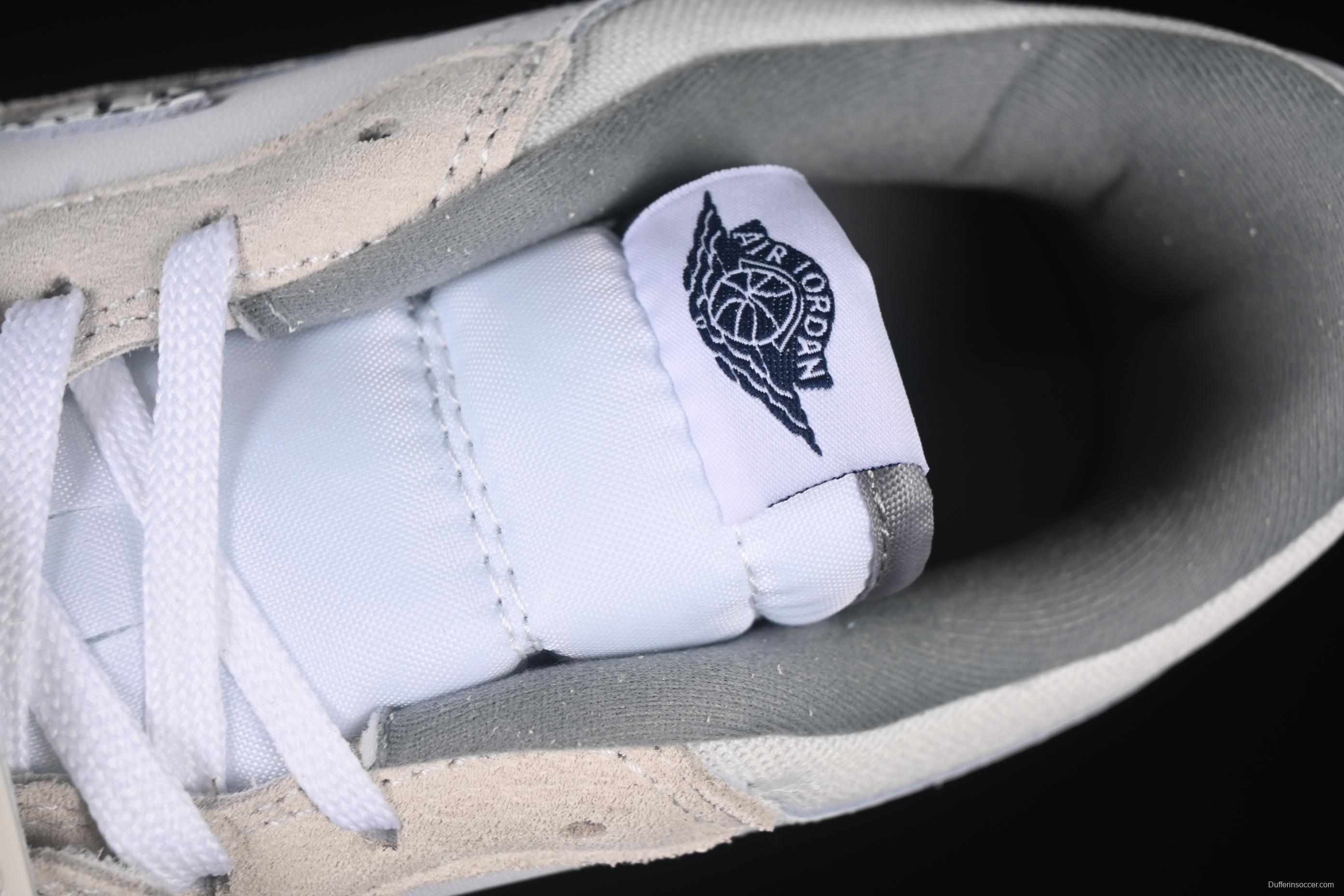 Nike Air Jordan Legacy 312 Low Sneakers with Velcro Strap and Triple Design - CD7069-124