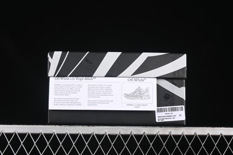 Off-White Be Right Low-Top Lifestyle Sneakers in Grey Orange - X.E5