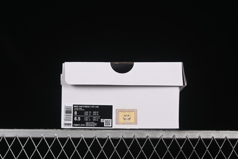 Nike Air Force 1'07 Low SpongeBob SquarePants Casual Sneakers - FB8971-070