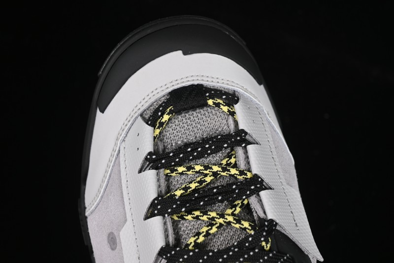 Nike Sacai Zegamadome SP Low-Top Lifestyle Sneakers with Functional Design - HQ8618-003