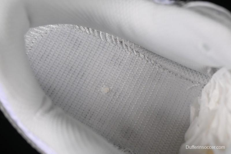 Nike V5 RNR Millennium Classic Retro Running Shoes with Foam Midsole - HJ5228-102