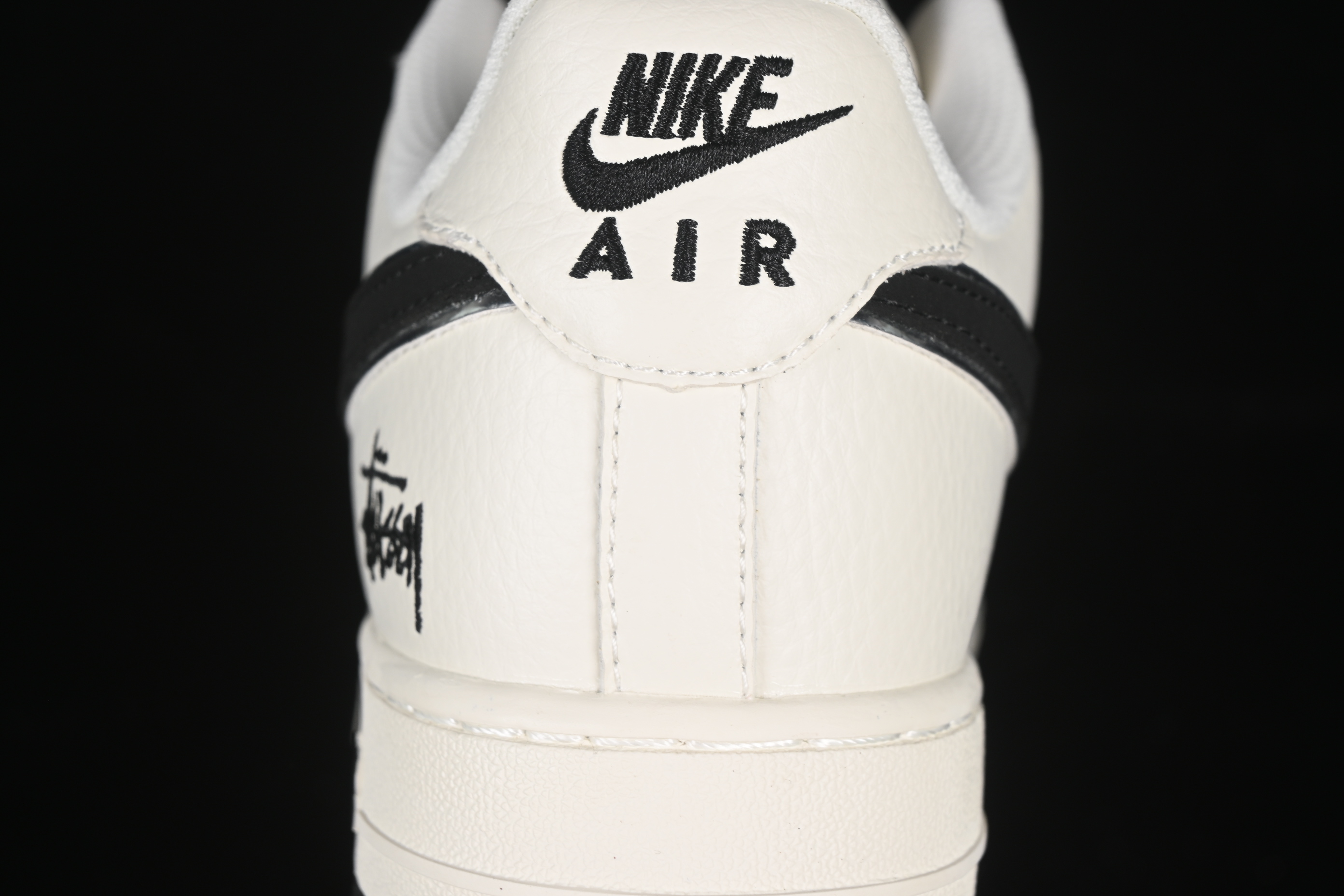 Nike Air Force 1 '07 Low Stussy Collaboration Dual-Tone Red Tag Casual Sneakers - CS5288-010