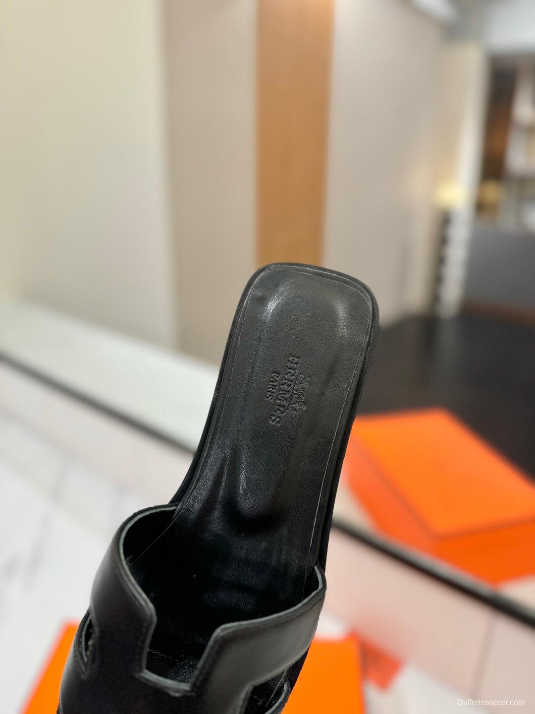 2025 Women Hermès Black Leather Slippers