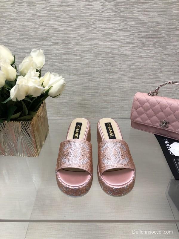 2025 Women Chanel Pink Leather Slippers LY00320