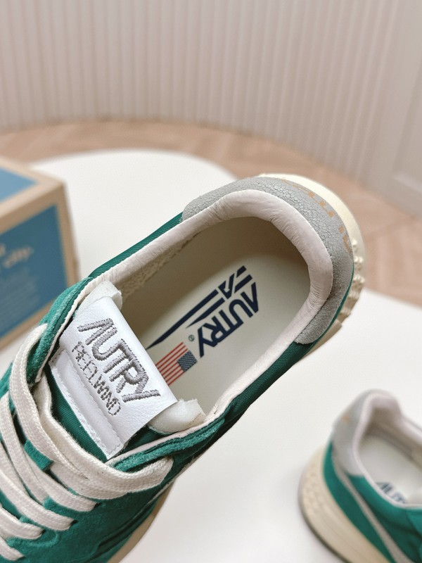 2024 Men Autry green beige suede mesh sneakers 