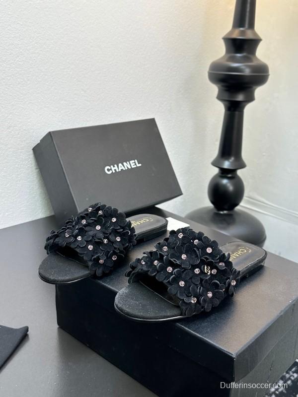 2025 Women Chanel Black Leather Slides