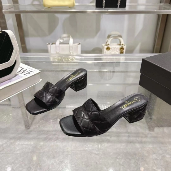 2025 Women Chanel Black Lambskin Sandals