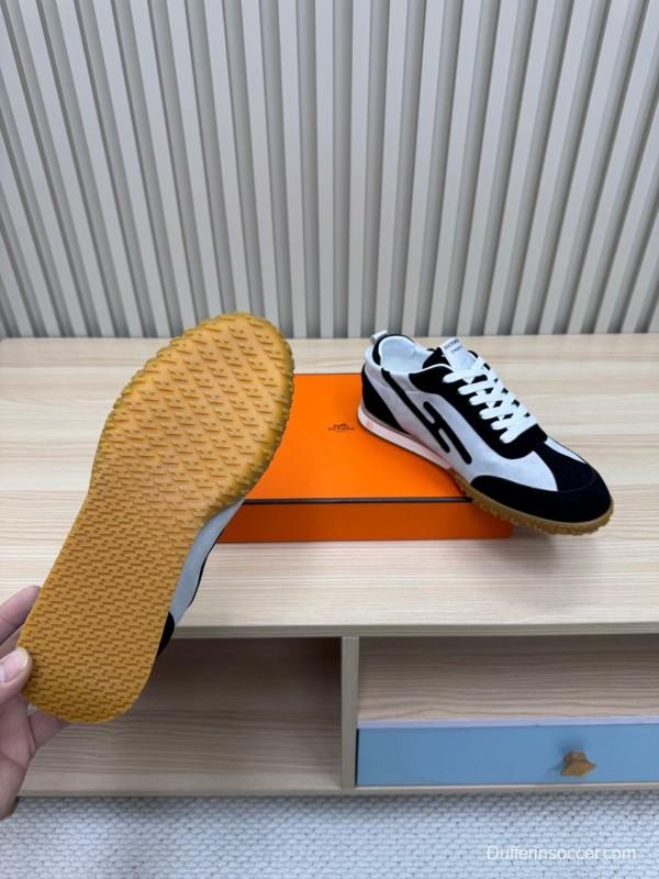 2025 Unisex Hermès Black White Suede Down Fabric Sneakers Top Version KFY00300
