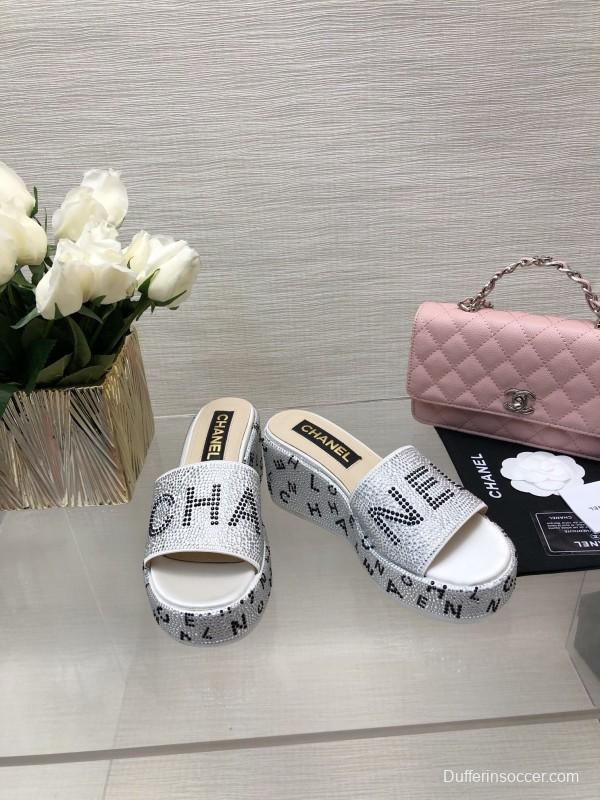 2025 Slippers Chanel White Silk Platform Crystal LY00320