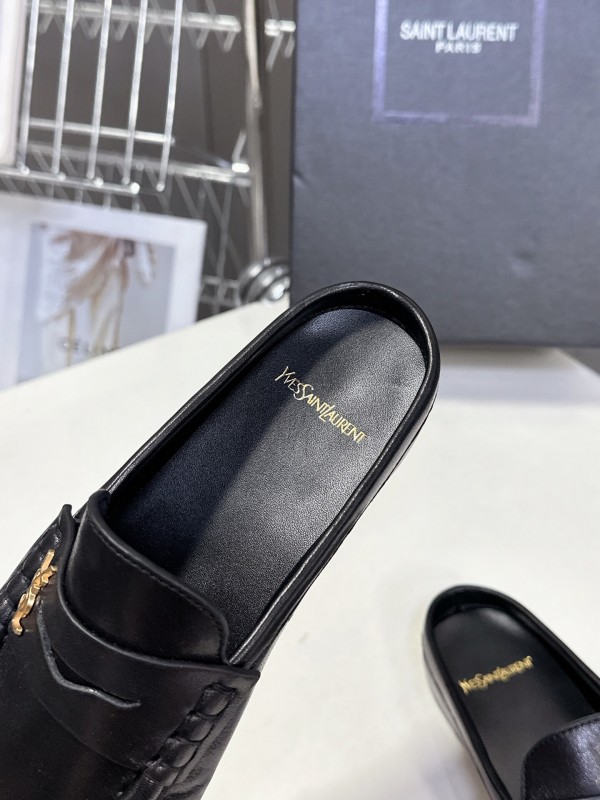 2025 Women Yves Saint Laurent Black Calfskin Loafer KFY00330