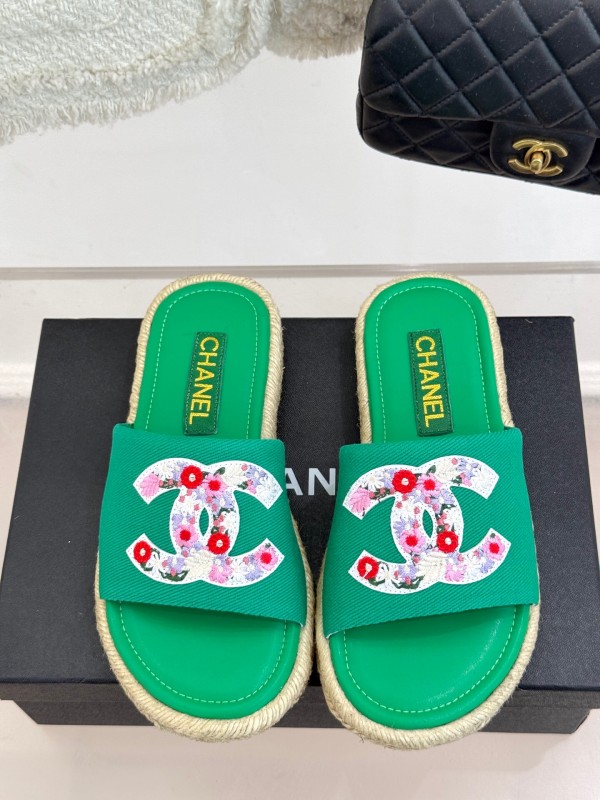 2025 Women Chanel Green Canvas Leather Slippers Embroidered KFY00230