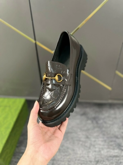 2024 Women Gucci Black Calf Leather Loafers MJ00300