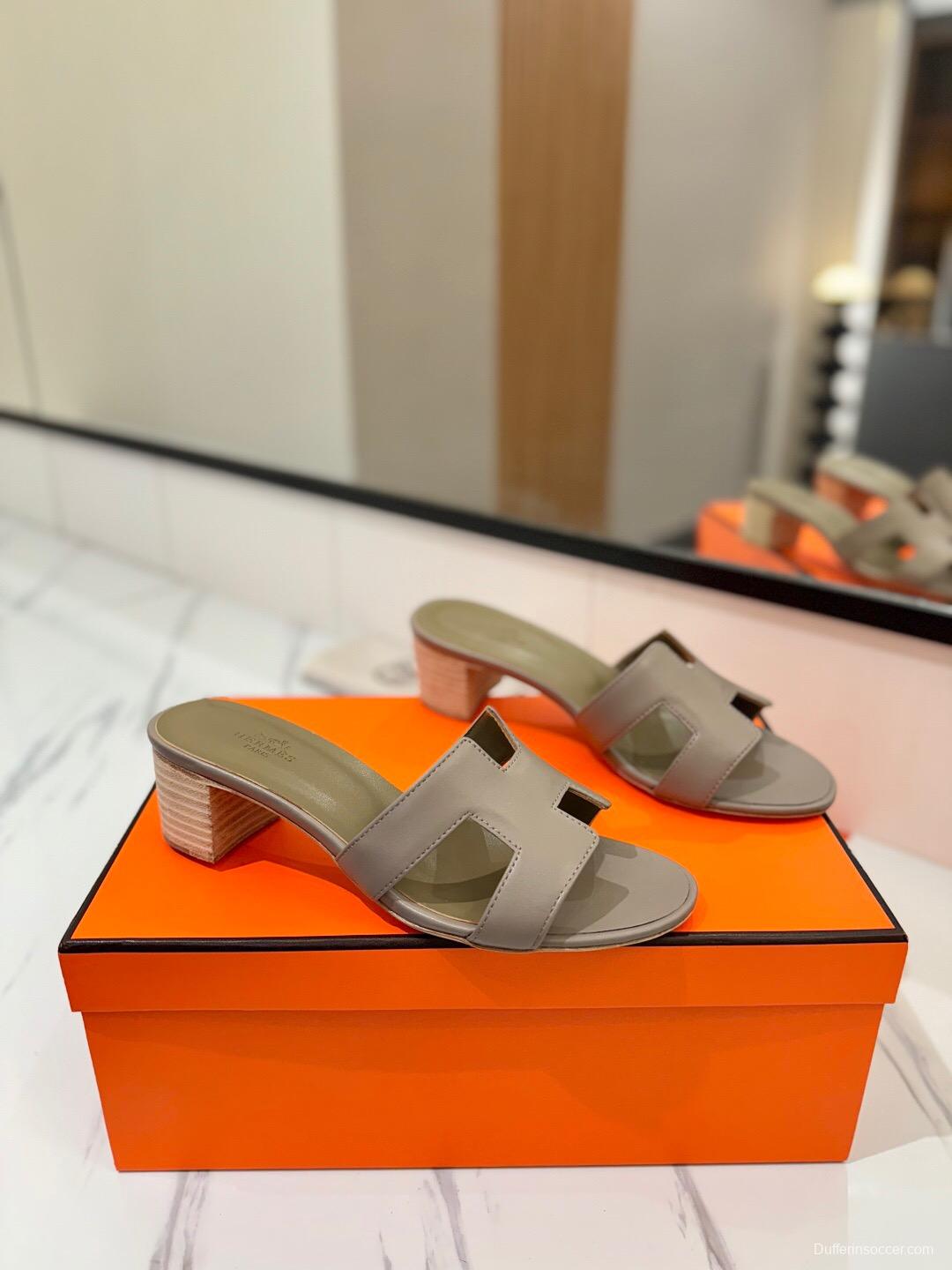 2025 Women Hermès Beige Leather Slippers