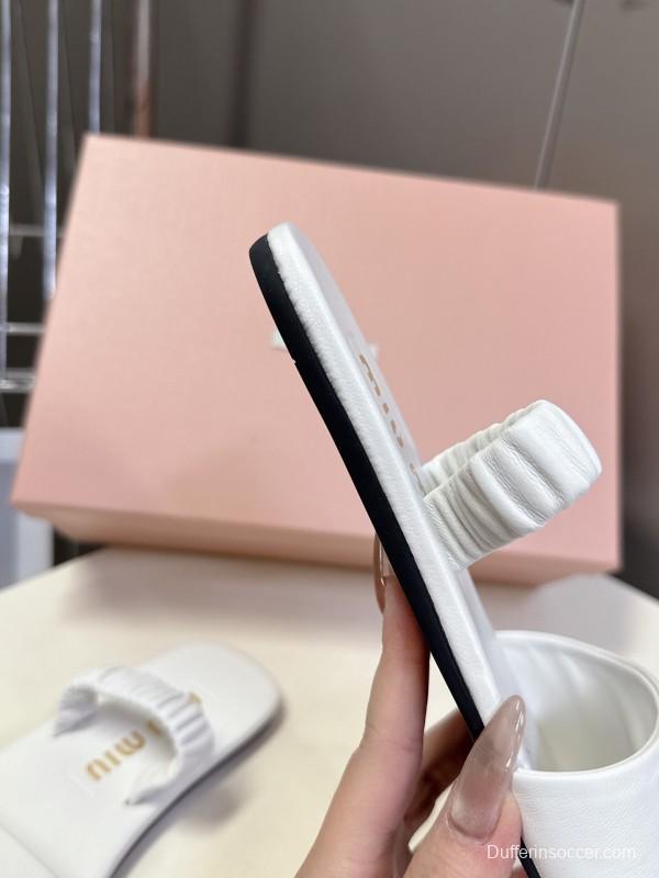 2025 Women Miu Miu White Leather Slippers LY00