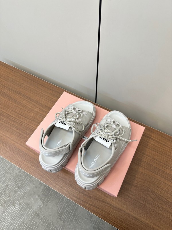2025 Women Miu Miu White Leather Sandals LY00240